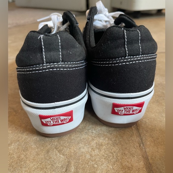 Women’s Vans Platform Sneaker - Picture 3 of 4
